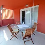 In With Seaview, Terrace, Air Condition, Wifi *