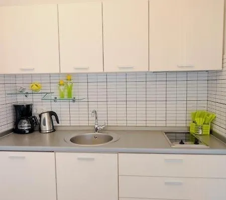 In With Seaview, Terrace, Air Condition, Wifi Daire Kali