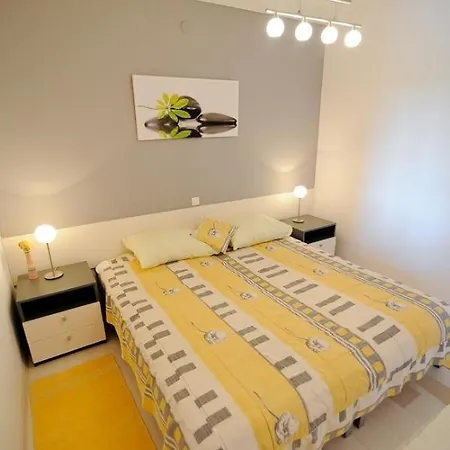 In With Seaview, Terrace, Air Condition, Wifi * كالي