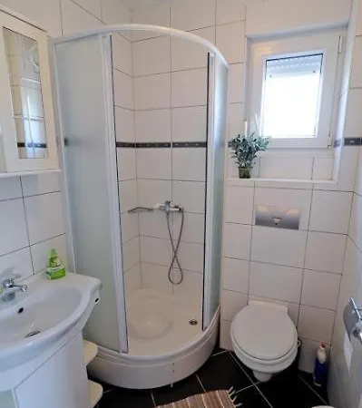 Lägenhet In With Seaview, Terrace, Air Condition, Wifi
