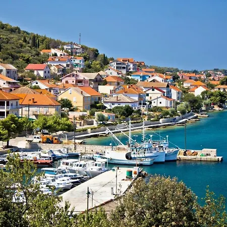 In With Seaview, Terrace, Air Condition, Wifi * Kali