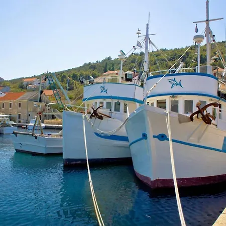 In With Seaview, Terrace, Air Condition, Wifi Appartement