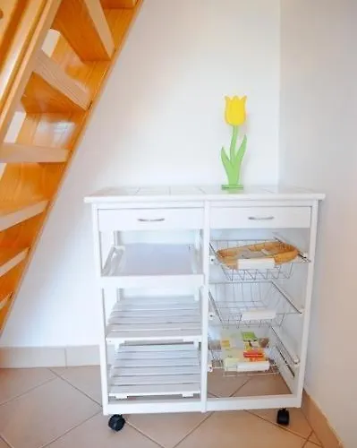 アパート In With Seaview, Terrace, Air Condition, Wifi カリ