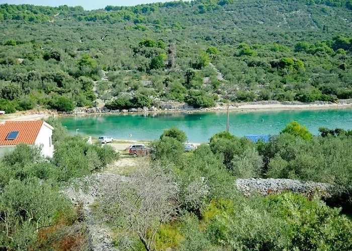 In With Seaview, Terrace, Air Condition, Wifi *