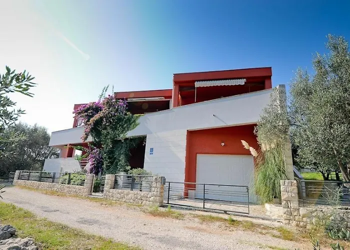 In With Seaview, Terrace, Air Condition, Wifi